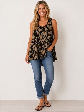 Umgee Mixed Fabric High-Low Sleeveless Blouse Black Tan Size Small